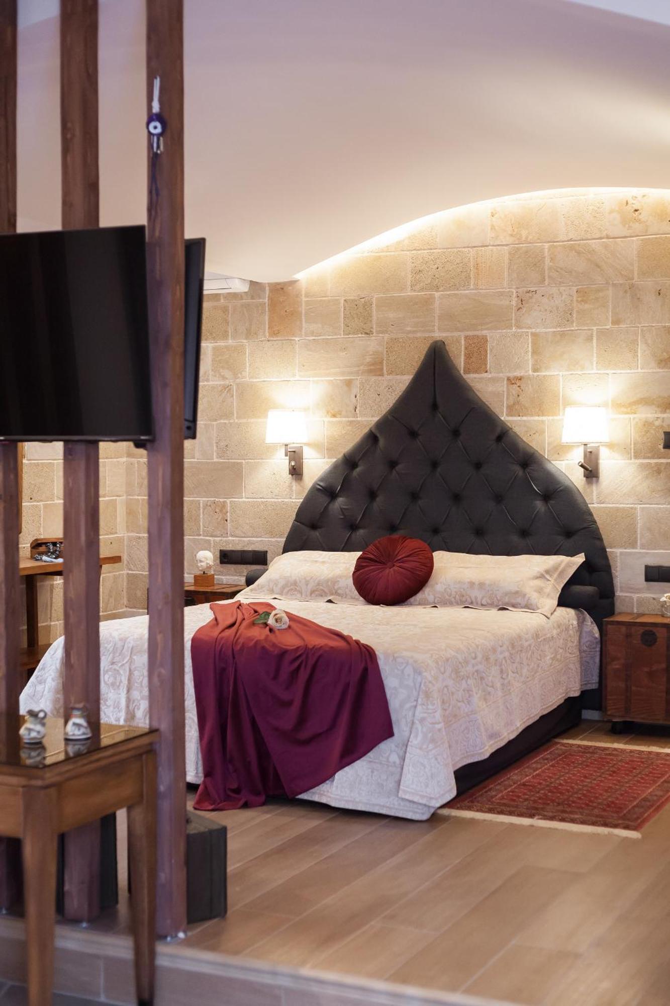 Utopia Luxury Suites - Old Town Rhodes City Kültér fotó